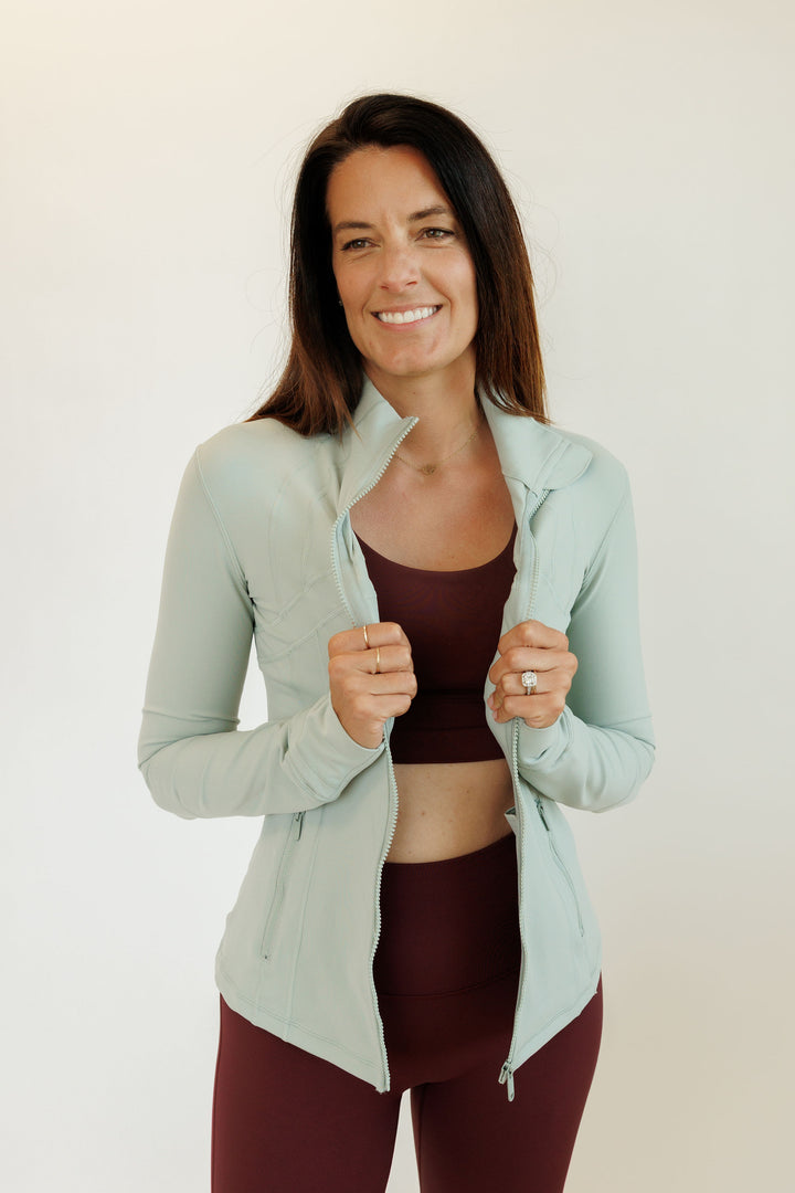 Lilly Green "Isabella" Lightweight Fitted Full Zip Active Jacket