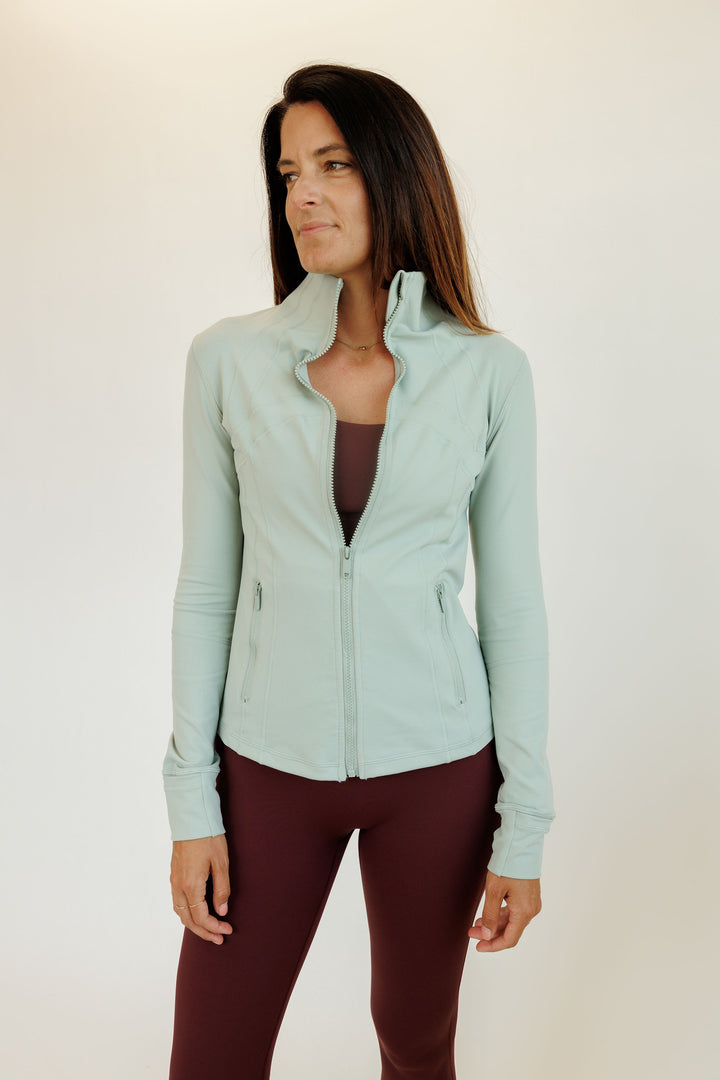 Lilly Green "Isabella" Lightweight Fitted Full Zip Active Jacket